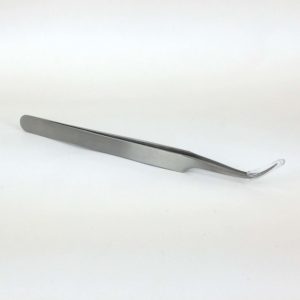 curved tweezer.